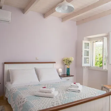 度假居 Charilaos Spiti Old Perithia Ypsilas